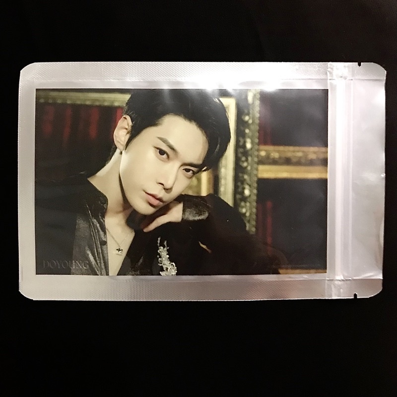 [BOOKED] POSTCARD DOYOUNG MD THE CASTLE NCT 127