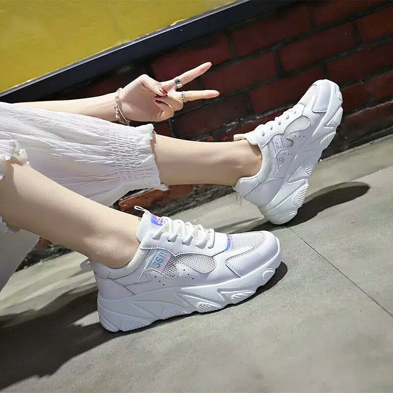 SNEAKERS WANITA KOREA IMPORT (FREE KAUS KAKI)