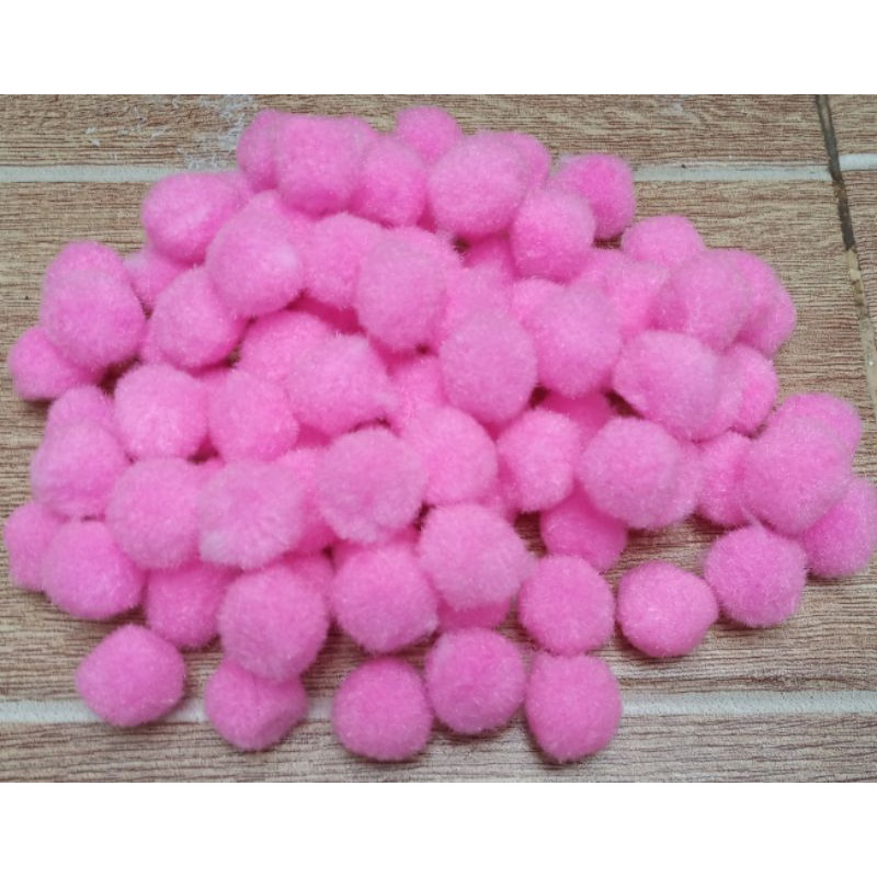 Isi 100 pompom polos size 1,5cm