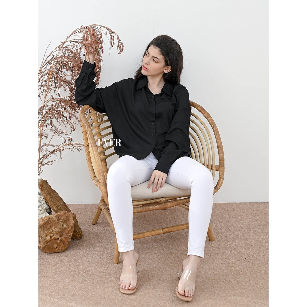 Evertops | Selena Oversize Shirt | Kemeja Wanita-5