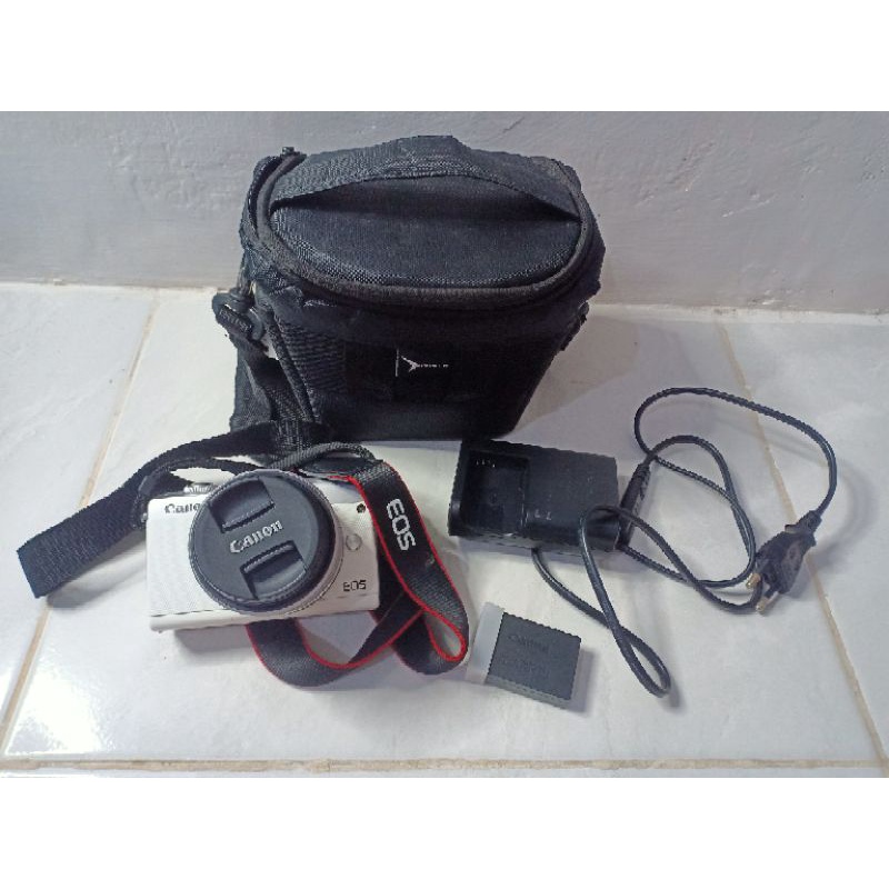 Kamera Canon EOS M100 second like new