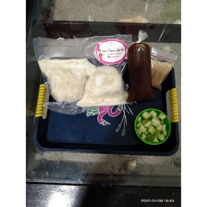 

Pempek kapal selam bsr