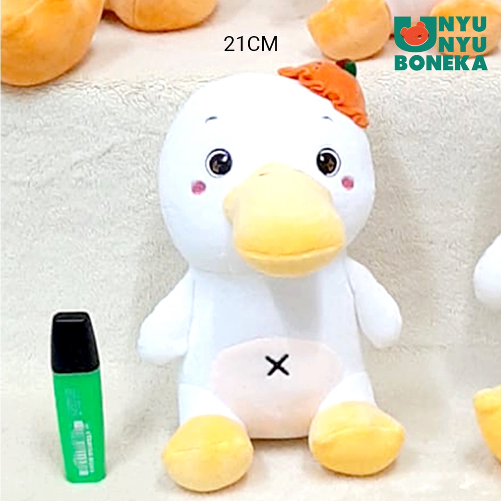 boneka bebek duck animal topi stroberi