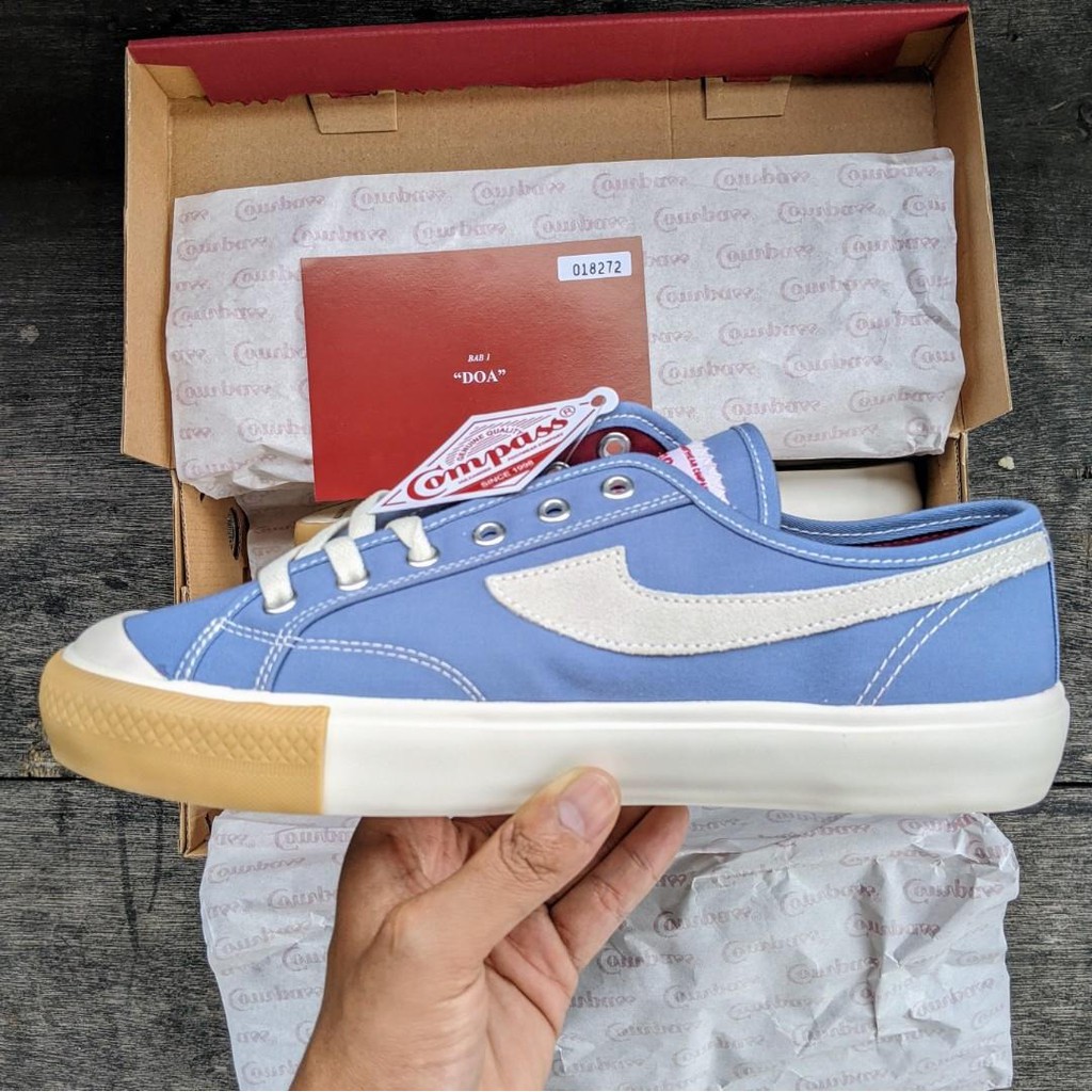 SEPATU COMPASS GAZELLE LOW BLUE SKY