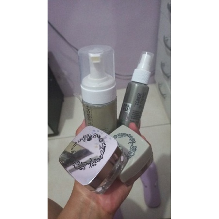 MS GLOW WHITENING (PRELOVED)