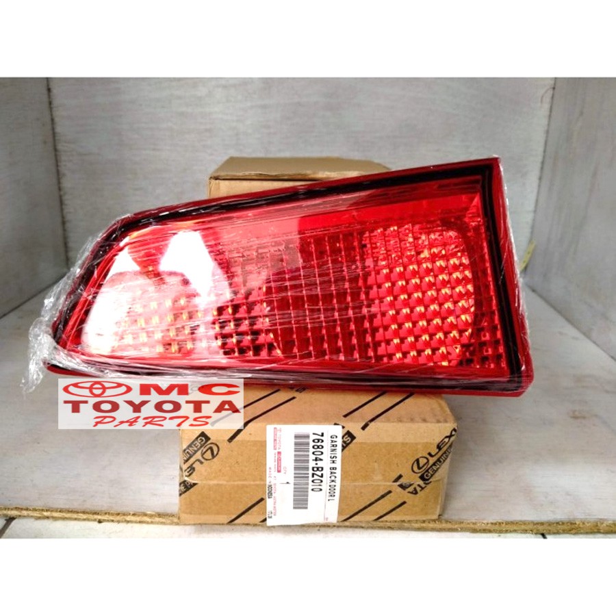 Reflektor Lampu Bagasi Belakang Kiri Grand Avanza Xenia 76804-BZ010