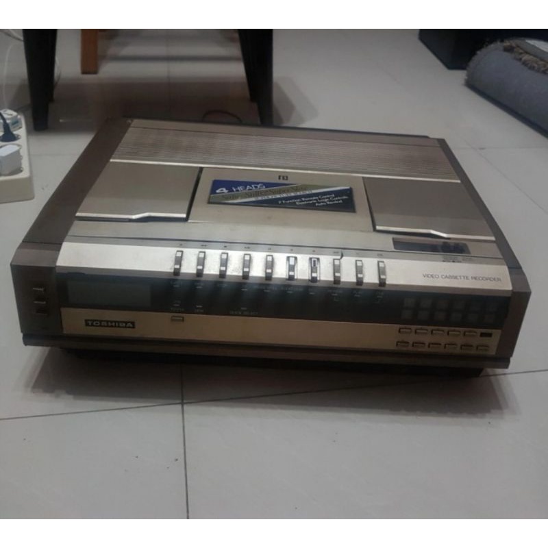 Video Casette Recorder Toshiba