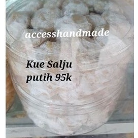 

Kue Salju putih Homemade Fresh bikin pesanan Hampers CNY Natal Lebaran