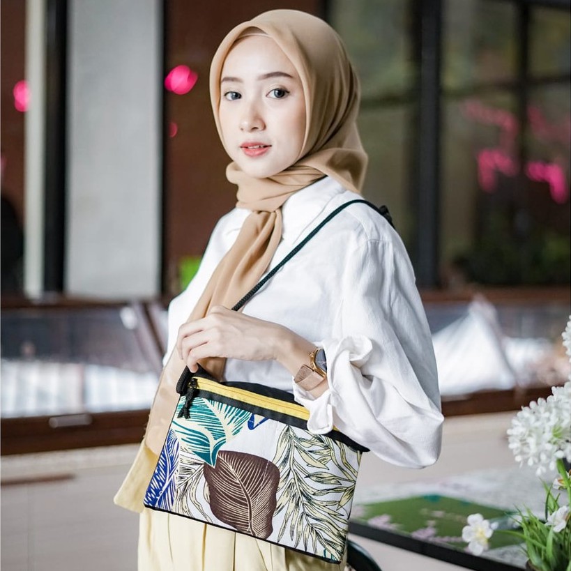 SLING BAG SACOCHE DEDAUNAN // taskanvasbdg - tas selempang wanita motif - tas pouch cewek kecil lucu