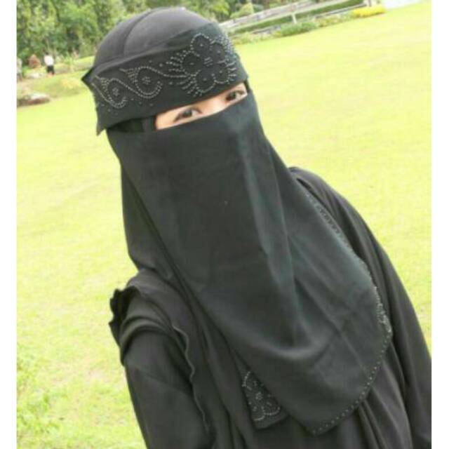 NIQOB MAHARANI / NIQOB PONI PAYET/ niqob poni mahkota paris