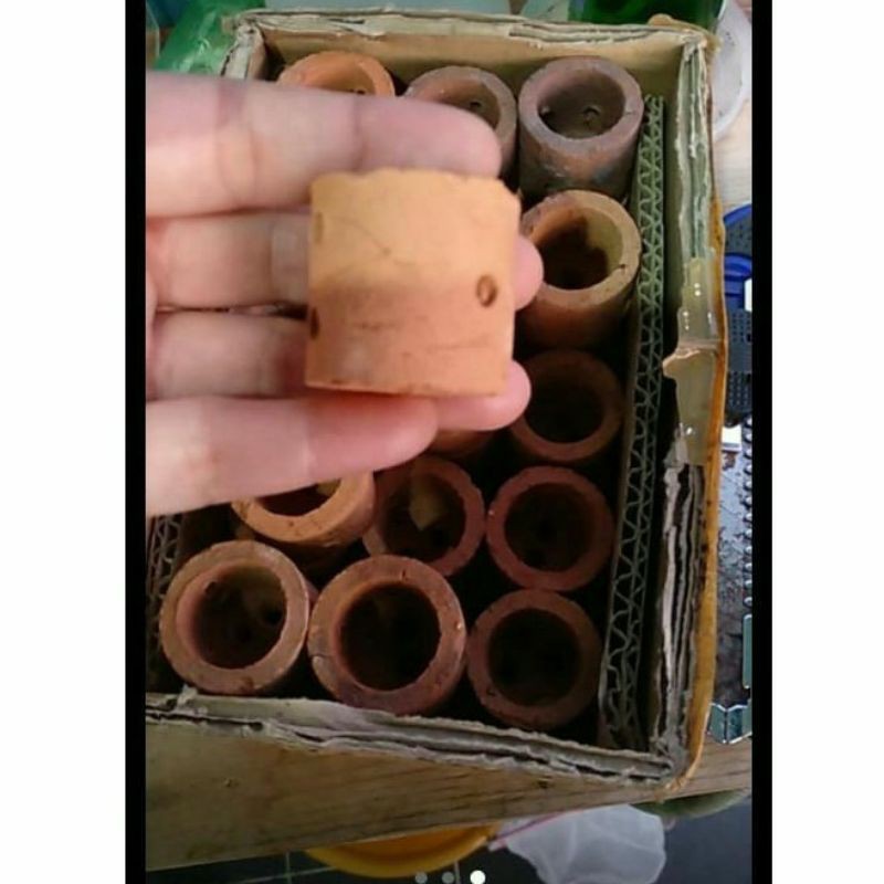 pot tanaman air aquarium tanah liat