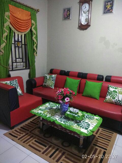 Sarung Bantal Kursi Monstera Hijau