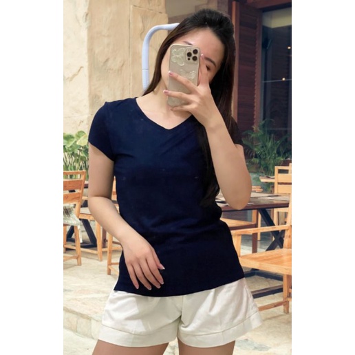 Kaos Polos Lengan  Pendek Wanita V Neck Premium