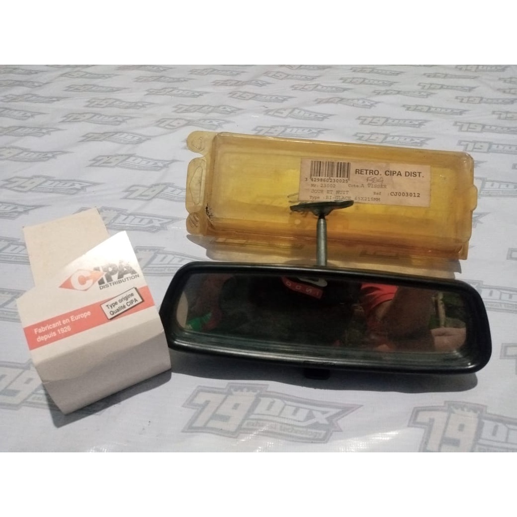 Spion center tengah kabin Peugeot 504 505