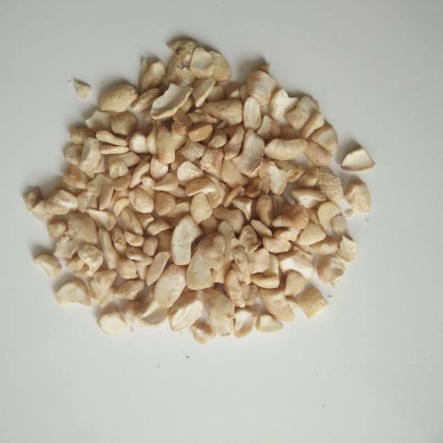 

Cashew Nuts SWP - Mete Mentah Pecah 6-8