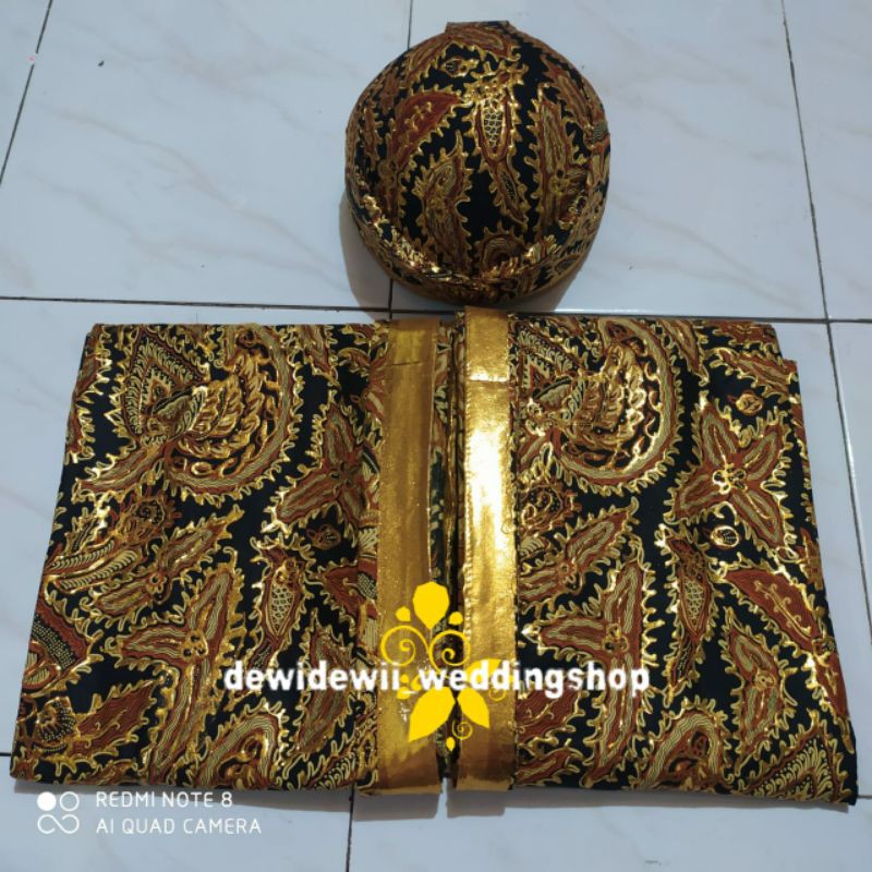 Set Jarik Pengantin + Blangkon, Motif Semen Renteng