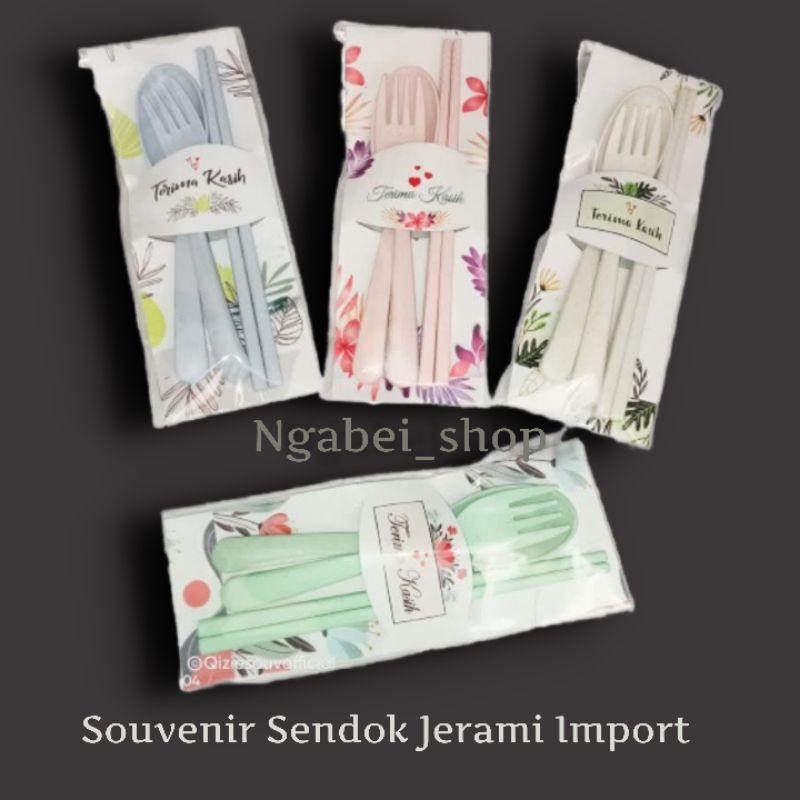 SOUVENIR SENDOK SET TRAVEL JERAMI KEMAS PLASTIK ALAS SHABY - SOUVENIR PERNIKAHAN SENDOK SET