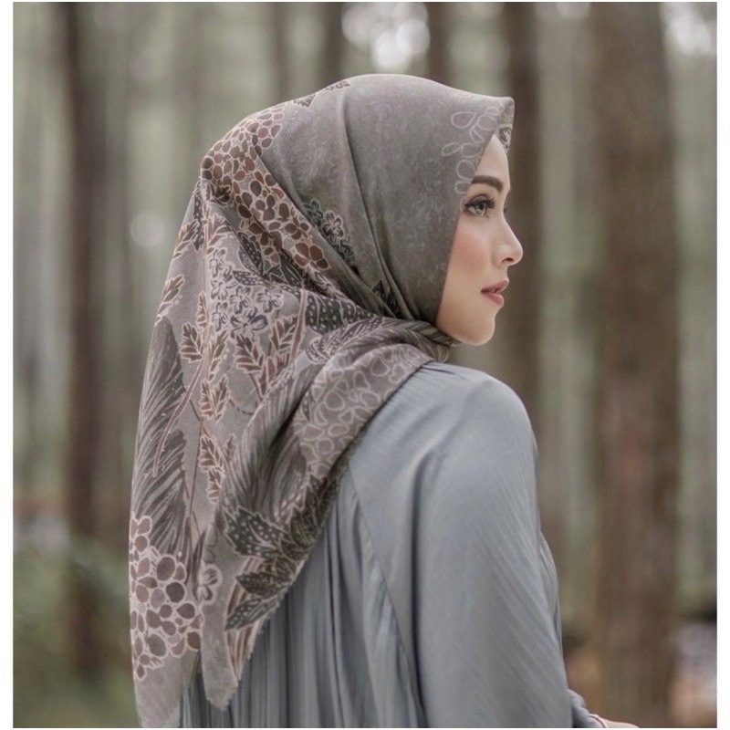 buttonscarves lilac series taupe