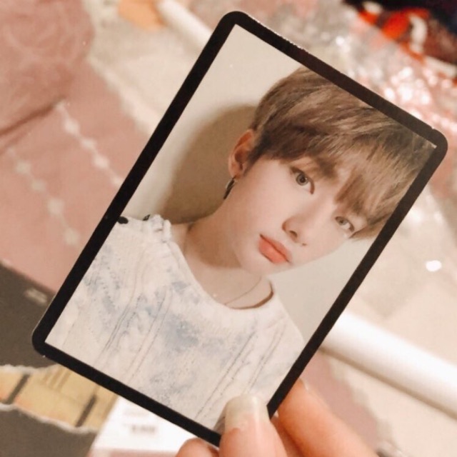 Hyunjin PC Yellow Wood