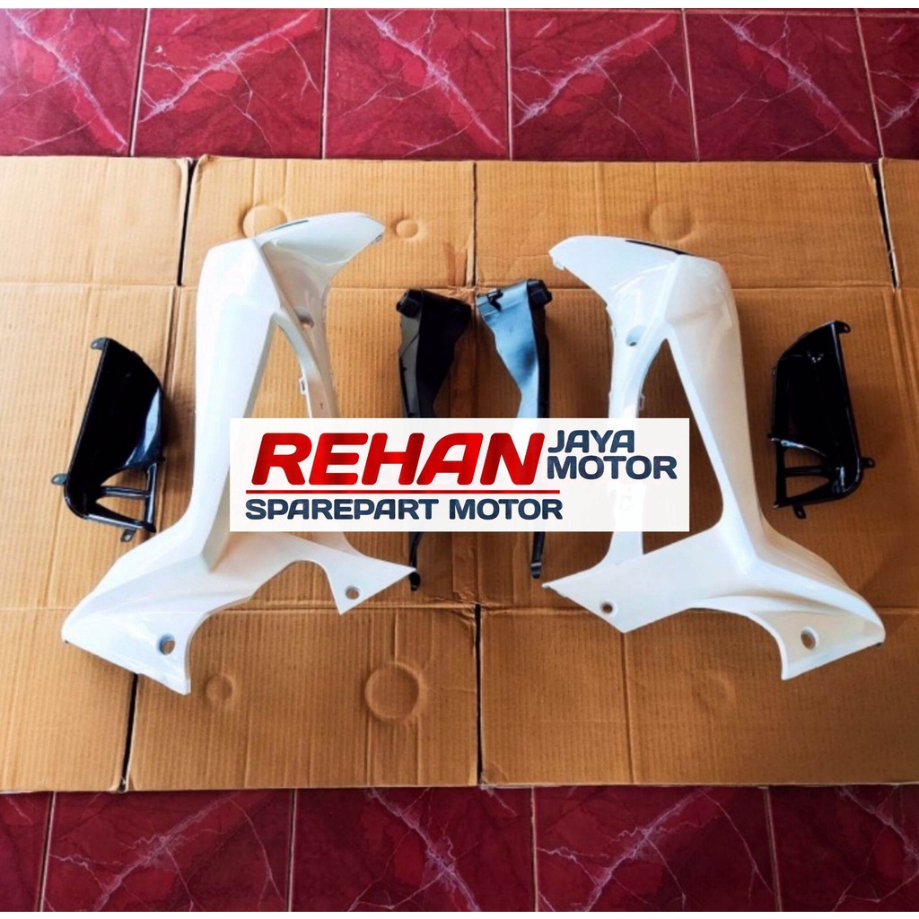 body motor supra batman... SAYAP KANAN KIRI SUPRA X 125 BATMAN 1 SET PUTIH