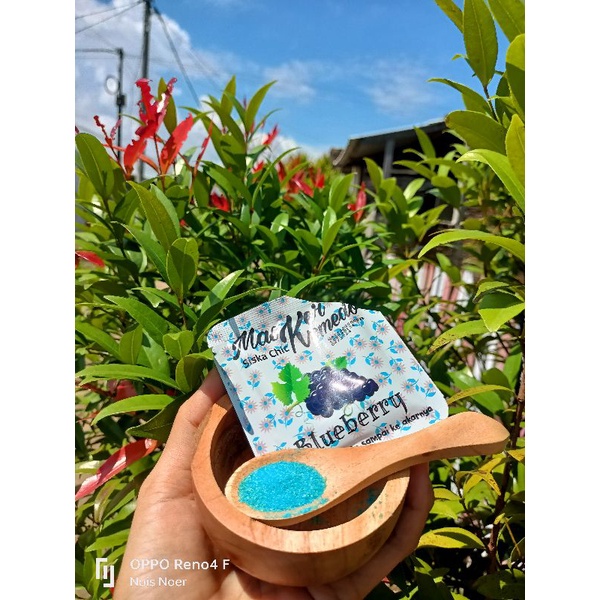 MASKER KOMEDO SISKA CHIC