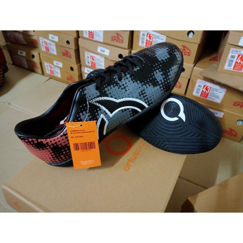 Sepatu Futsal Ortuseight Luminous IN size 39-43