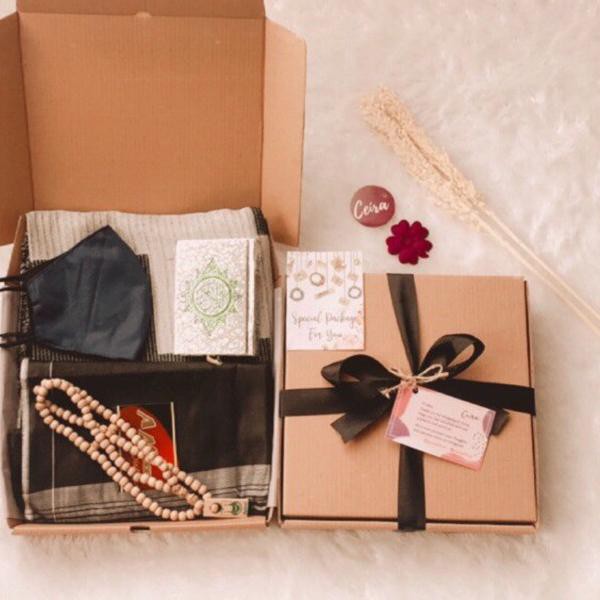 

Kekinian 2021 KADO COWOK | PERLENGKAPAN IBADAH | SPECIAL BLACK | SPECIAL BOX | ISI PALING LENGKAP..T