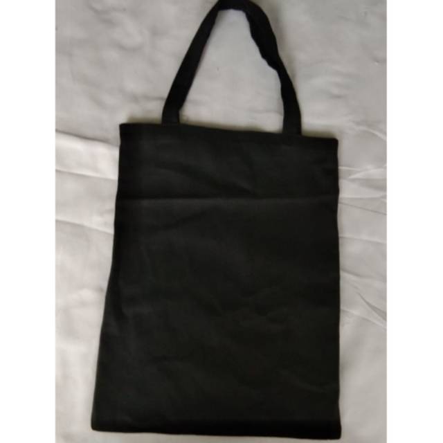 tas kanvas totebag kanvas hitam ukuran 30 x 40 cm