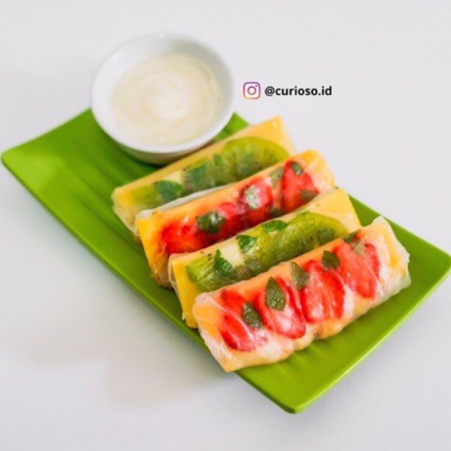 

Vietnamese Fruits Spring Rolls