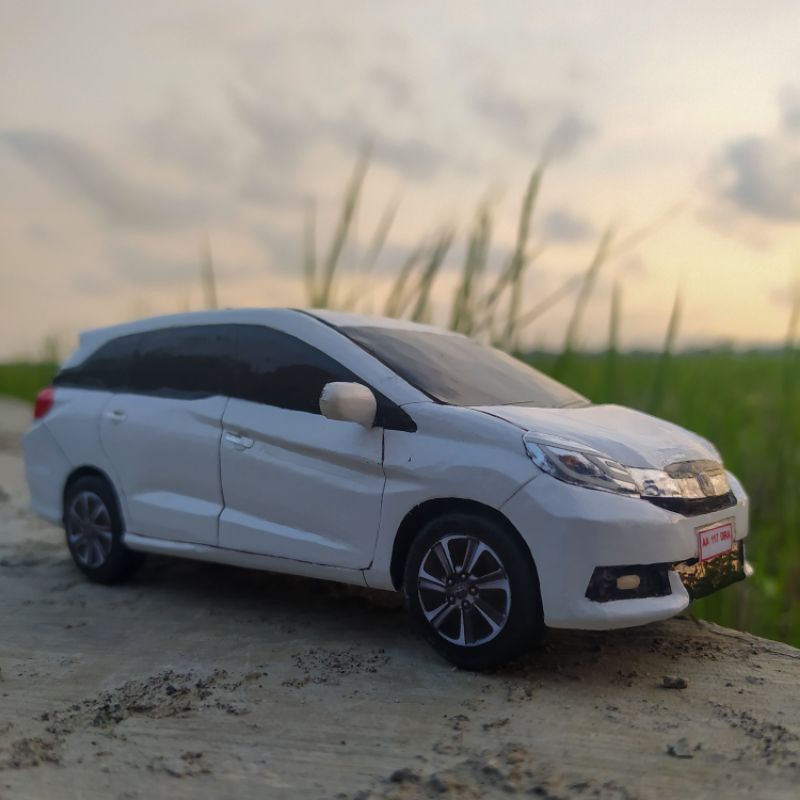 Diecast Miniatur Mobil Honda Mobilio