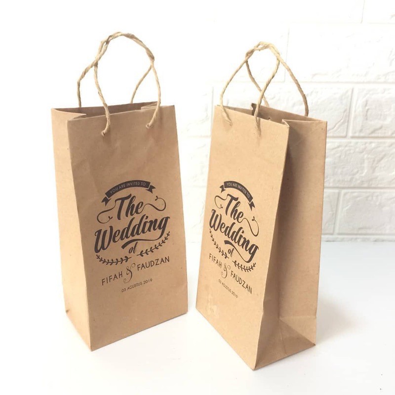 

Paperbag uk. 10 x 8 x 24 (pxlxt) | BISA SABLON | (entong)