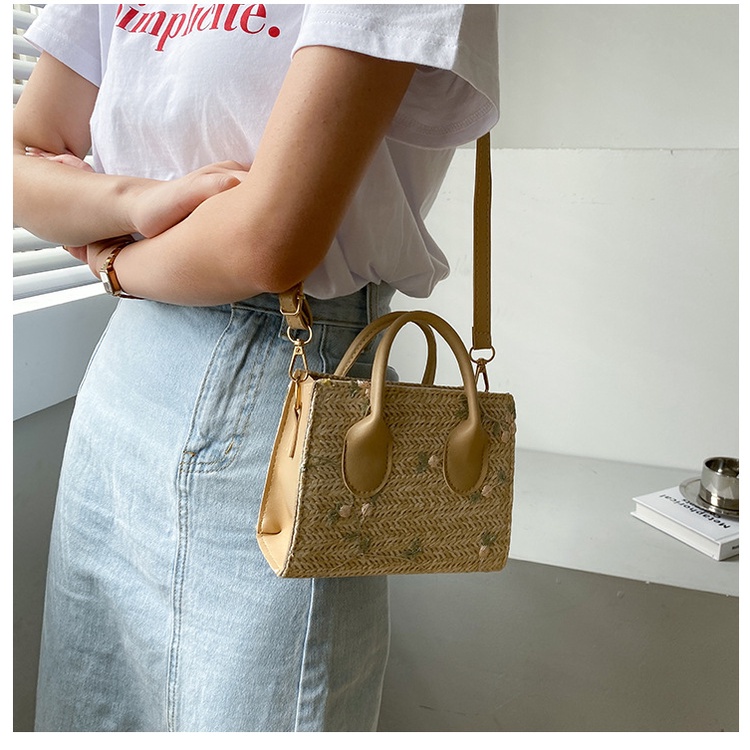 BAO027 Tas Selempang Wanita Bahan Anyam Jerami Import Slingbag Fashion Wanita Motif Lace Totebag