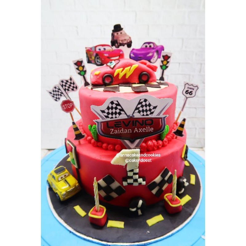 

cake ulangtahun cars tingkat