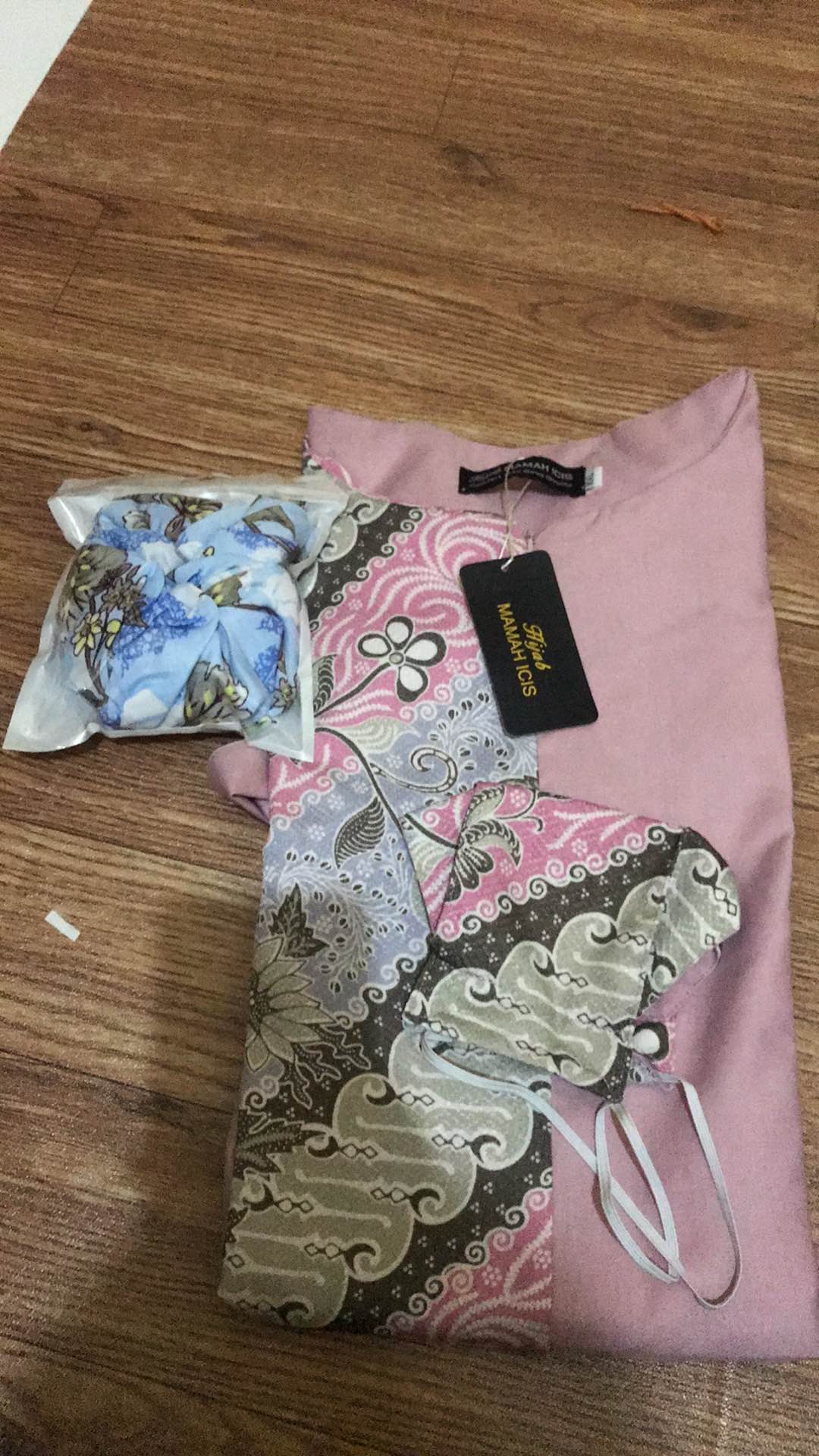 Free Cepol ( Kunciran Motif )masker &  Goodie Bag Hmi - Valen Tunik Batik By Hijab Mamah Icis