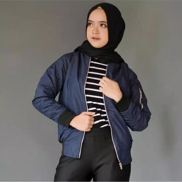 JAKET BOMBER - JAKET BOMBER PARASUT - JAKET BOMBER CEWEK - HITAM BEST QUALITY