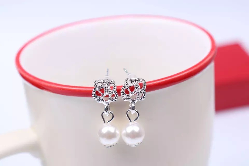 MORYMOSHI A60 Anting Tusuk Mutiara Bunga Fashion Wanita Korea Aksesoris