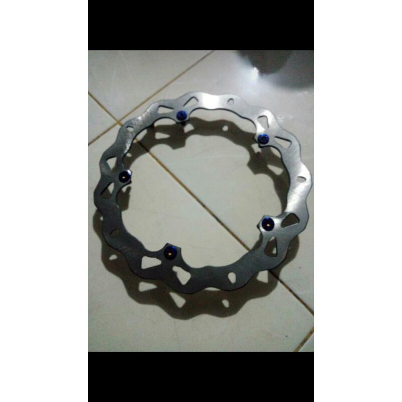 Disc piringan Cakram Depan Satria Fu Model RCB plus Baut Probolt disc