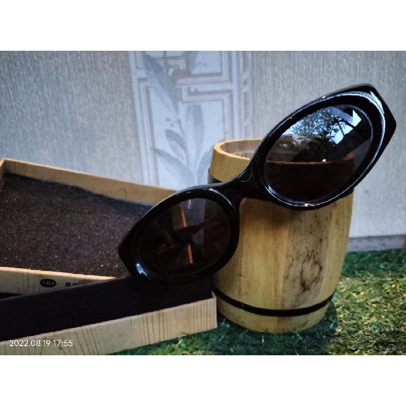 [Barang Bekas] Kaca Mata fashion wanita versace