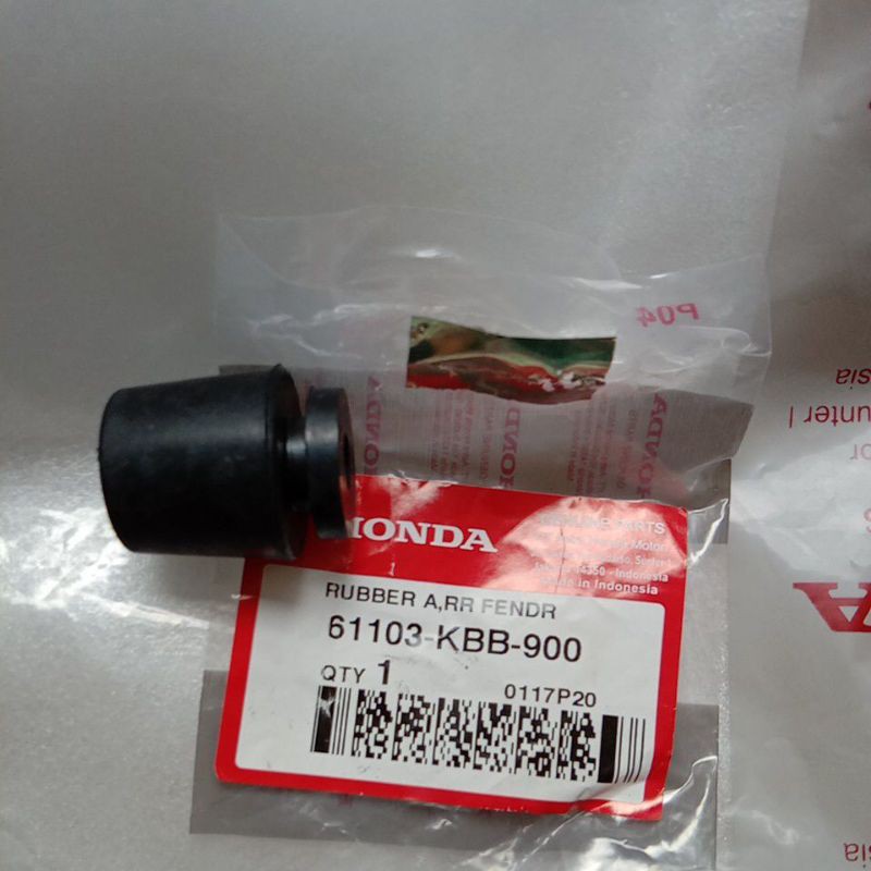 61103 KBB 900 RUBBER A,RR FENDER HONDA TIGER