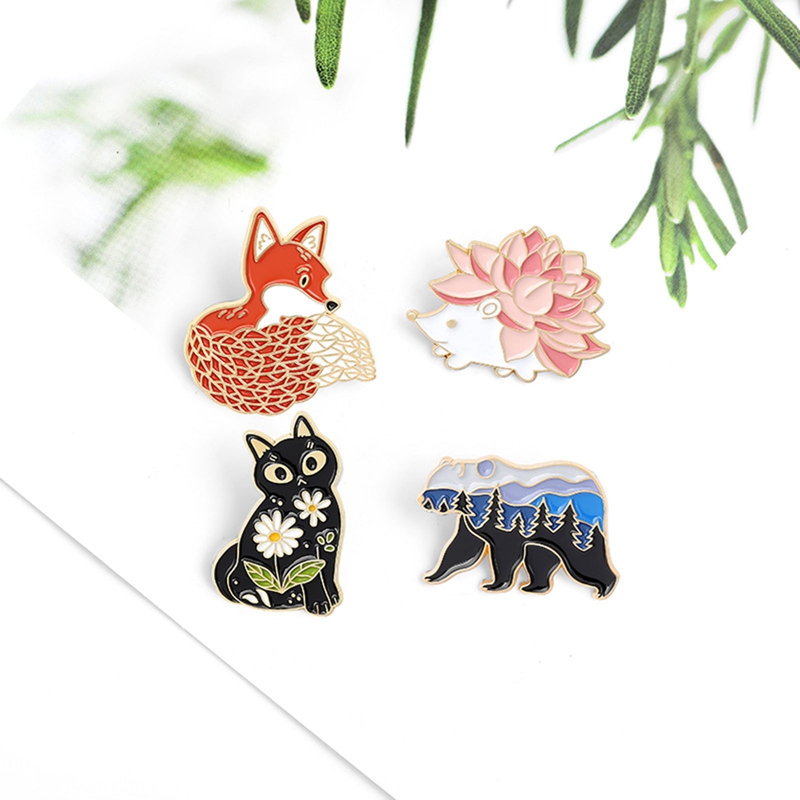 Bros Pin Enamel Desain Kartun Hewan Hutan Rubah Kucing Beruang Landak Untuk Hadiah Anak