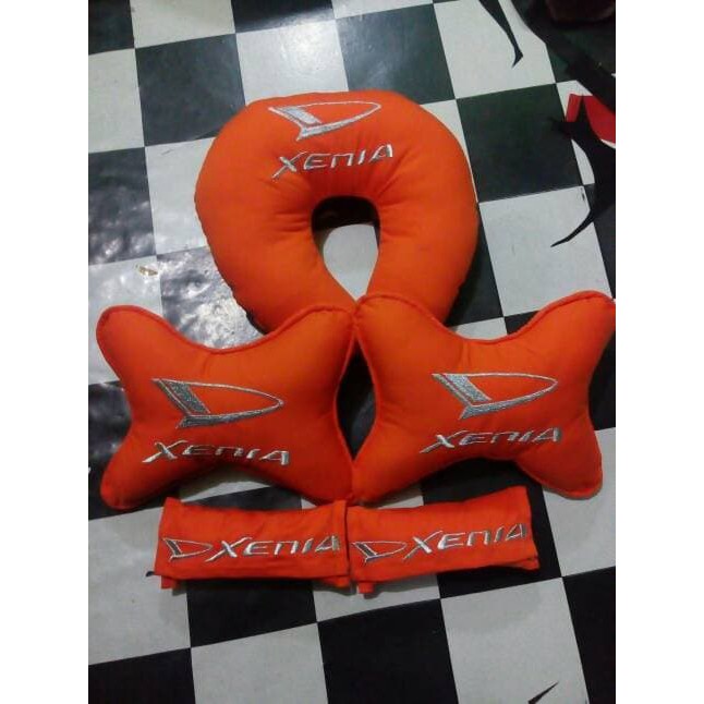 BANTAL MOBIL CUSTOM XENIA
