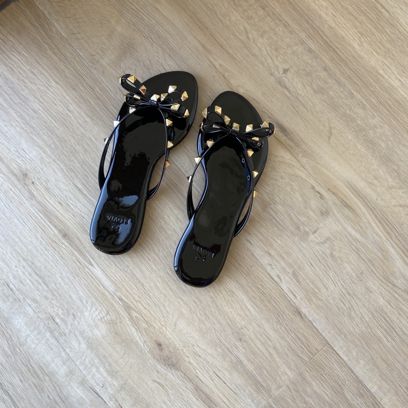 ELOVIA - Han Rockstud Flip Flop