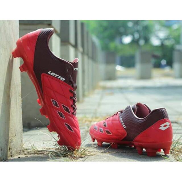 Sepatu Futsal LOTTO SQUADRA FG