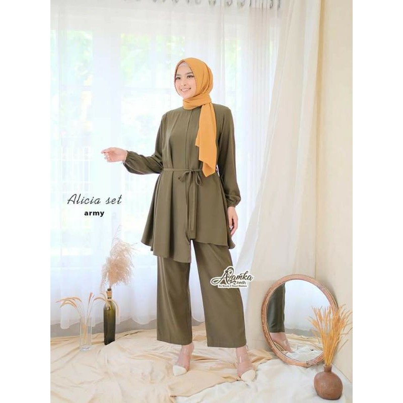 SETELAN BAJU DAN CELANA ONESET ALICIA AZAMKA
