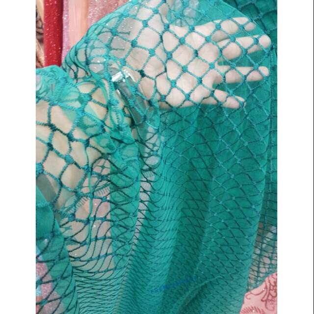 Kain tile bordir kotak premium