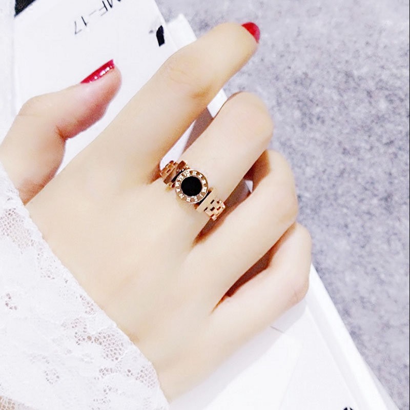 Cincin Angka Romawi Fashion Trendi Kualitas Tinggi Sederhana All-Match Cincin Baja Titanium