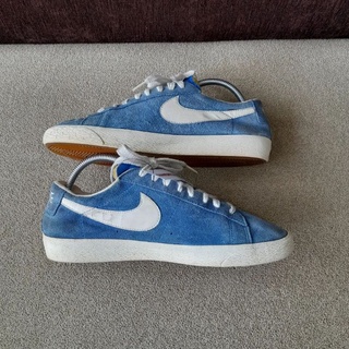 nike blazer low navy