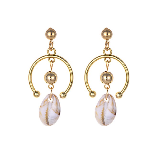 LRC Anting Tusuk Fashion Gold Alloy Resin Semicircular Shell Earrings F50032