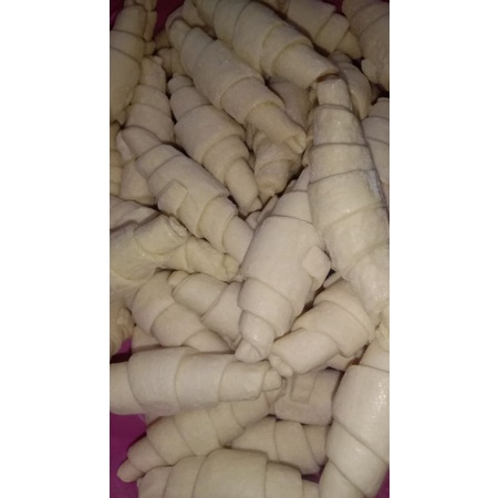 

Croissant Dough Frozen 30gr/20pcs