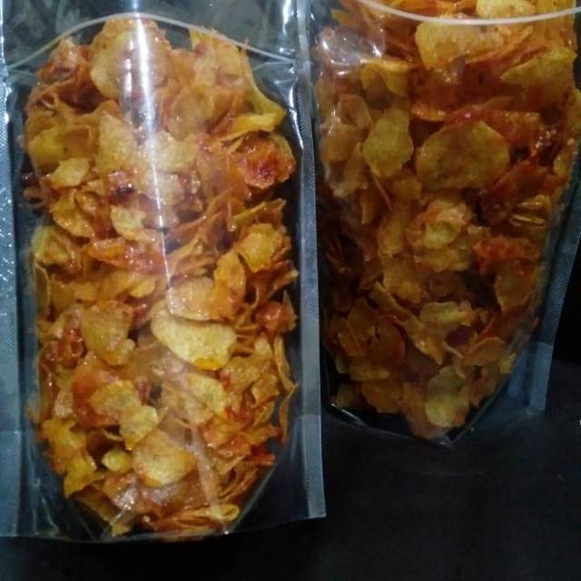 

Keripik kentang balado/pedas renyah dan gurih